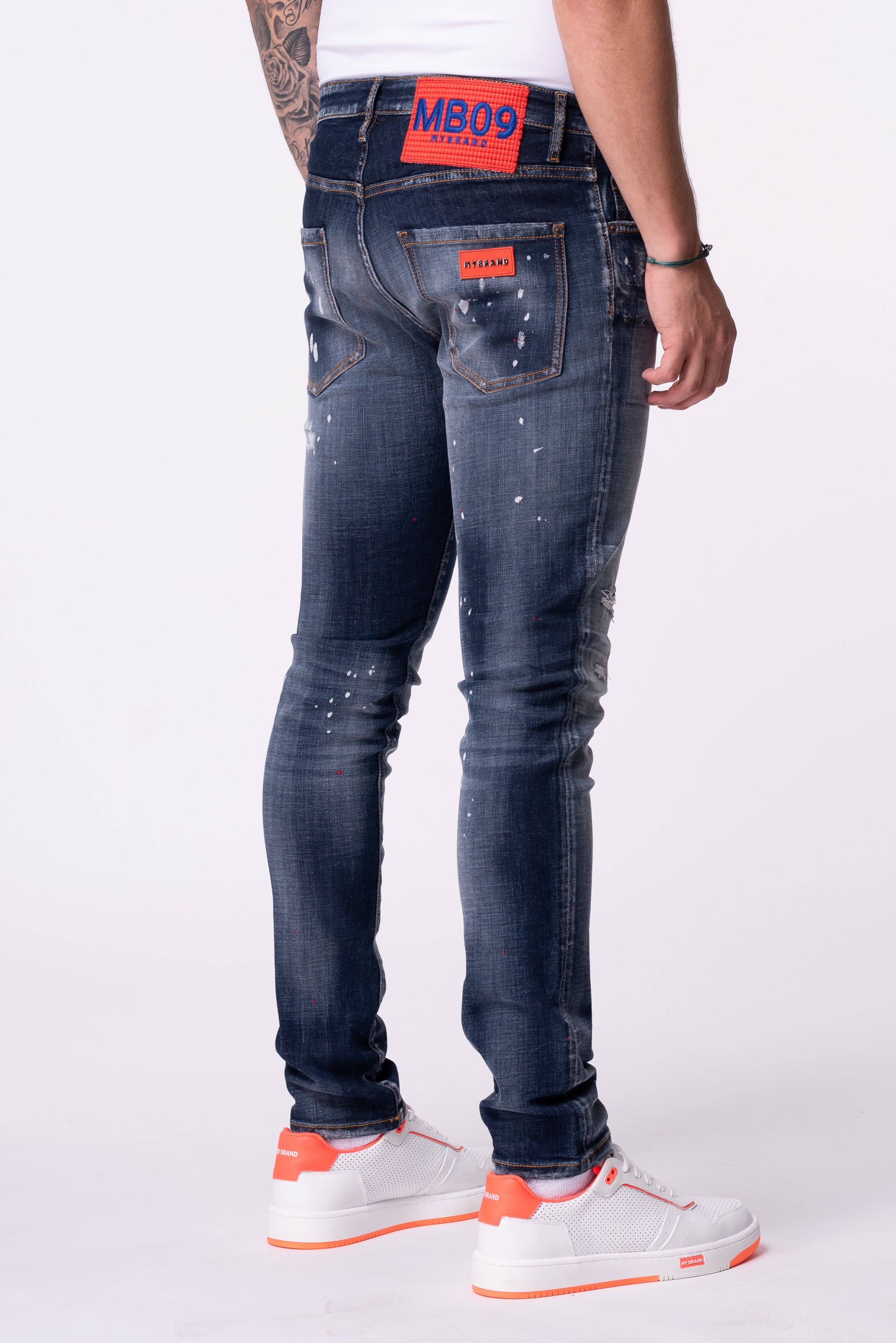 EMBROIDED RED MB09 | DENIM